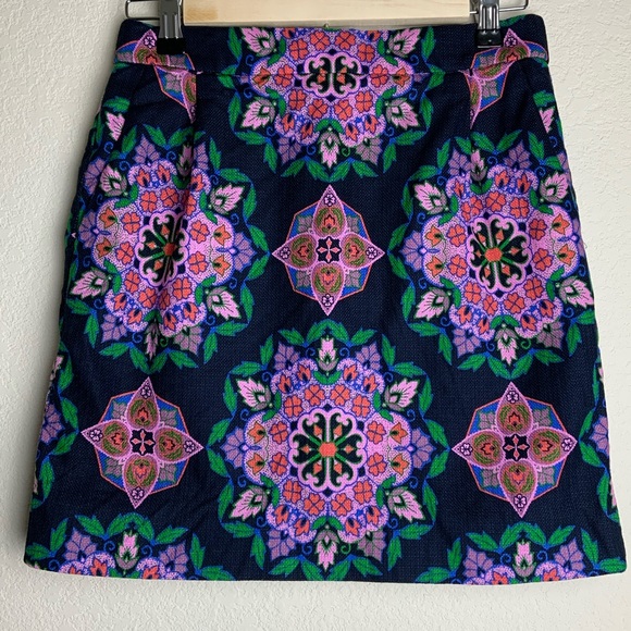 J.Crew • Printed Basketweave Mini Skirt - Picture 2 of 5